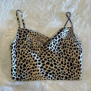 🐆🤍 Forever 21 Cheetah print animal print tank top in S EUC